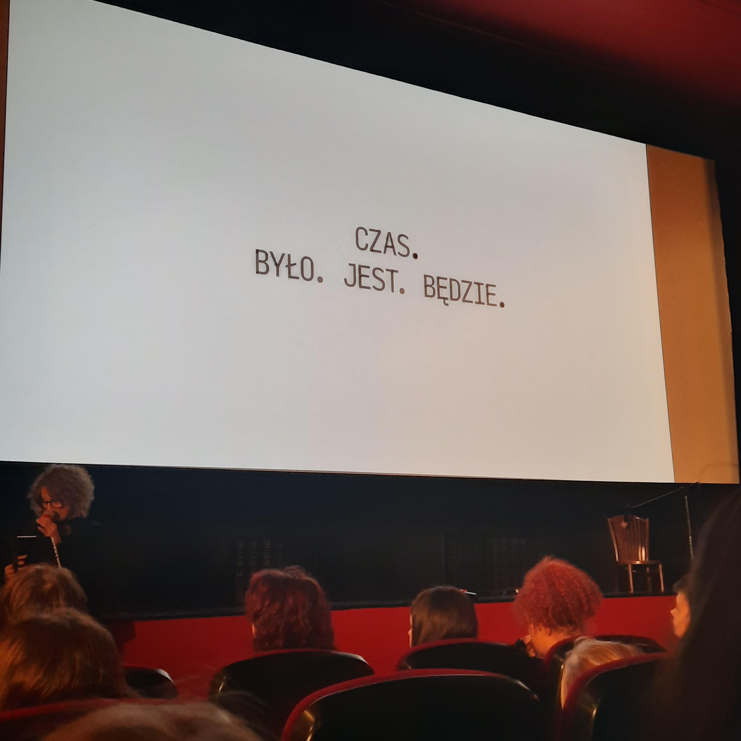 UROCZYSTOŚCI FINAŁOWE KONKURSÓW POLONISTYCZNYCH – sukcesy naszych uczennic